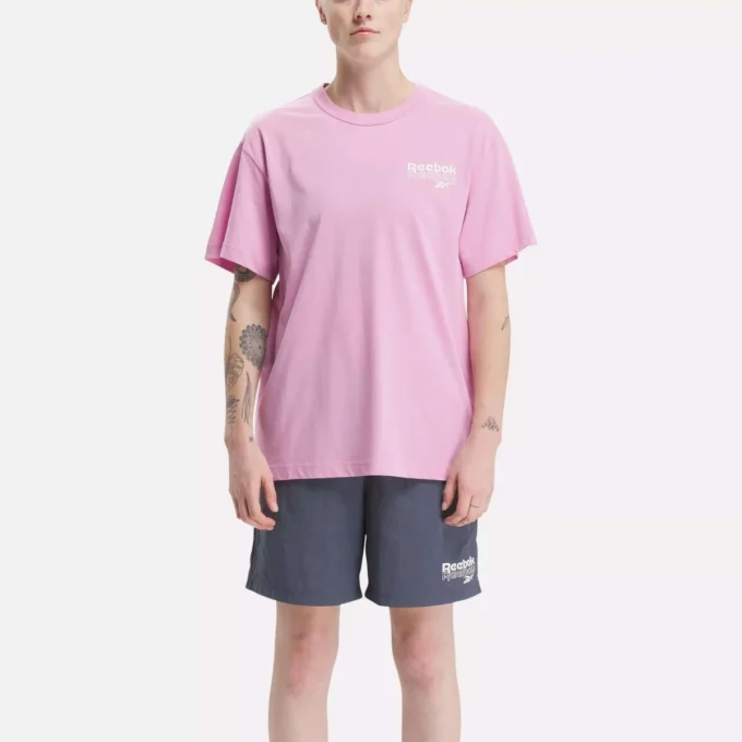 Men’s Reebok Identity Brand Proud Graphic Short Sleeve T-Shirt Men’s Reebok Identity Brand Proud Graphic Short Sleeve T-Shirt