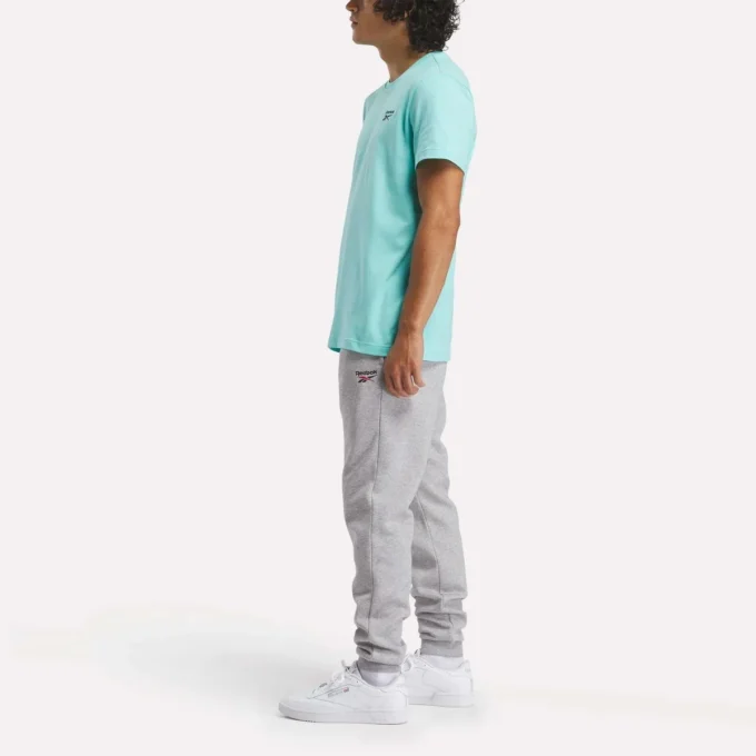 Men’s Reebok Identity Classics T-Shirt Men’s Reebok Identity Classics T-Shirt