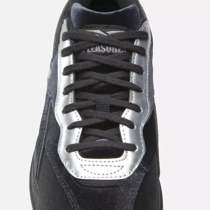 Reebok x PLEASURES Hammer Street Shoes Reebok x PLEASURES Hammer Street Shoes