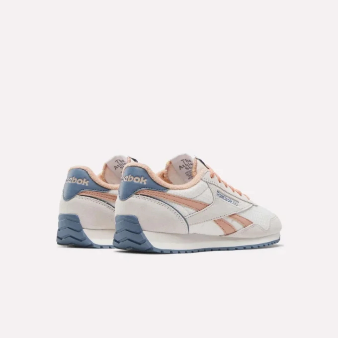 Women’s Classic AZ Shoes