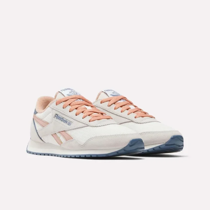 Women’s Classic AZ Shoes