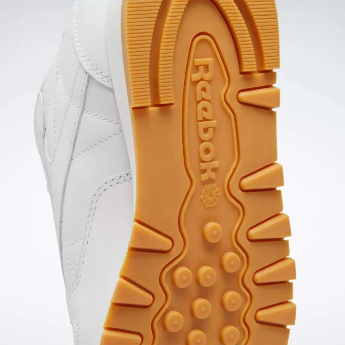 Women’s Classic Leather Shoes Women’s Classic Leather Shoes
