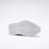 Women’s Classic Leather Shoes Women’s Classic Leather Shoes