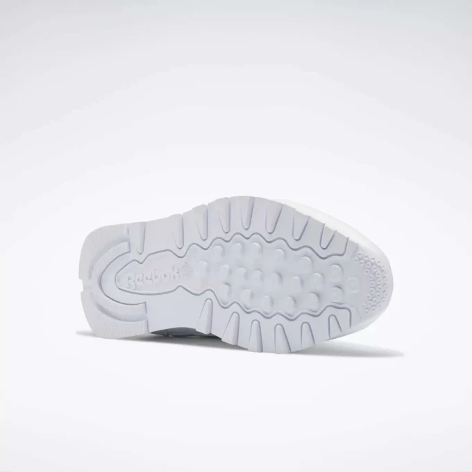 Women’s Classic Leather Shoes Women’s Classic Leather Shoes