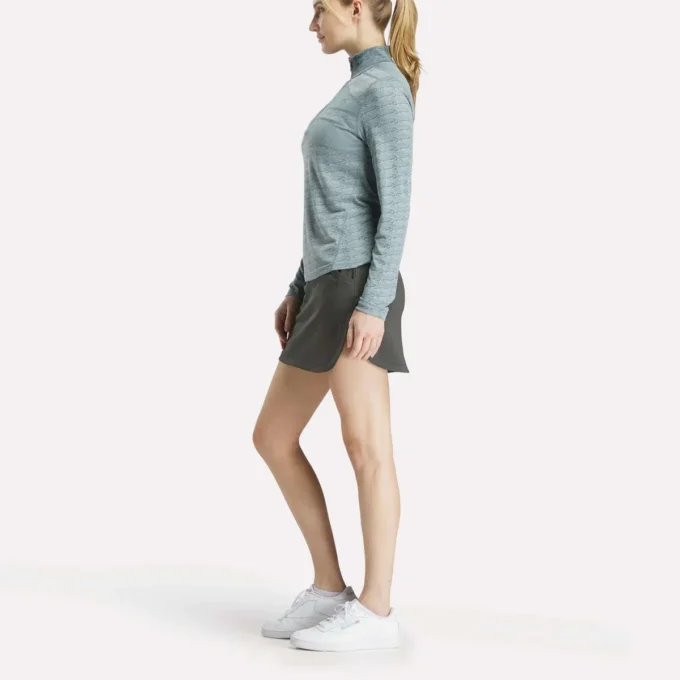 Women’s Long Sleeve Engineered Vector Jacquard 1/4 Zip Golf Pullover Top Women’s Long Sleeve Engineered Vector Jacquard 1/4 Zip Golf Pullover Top