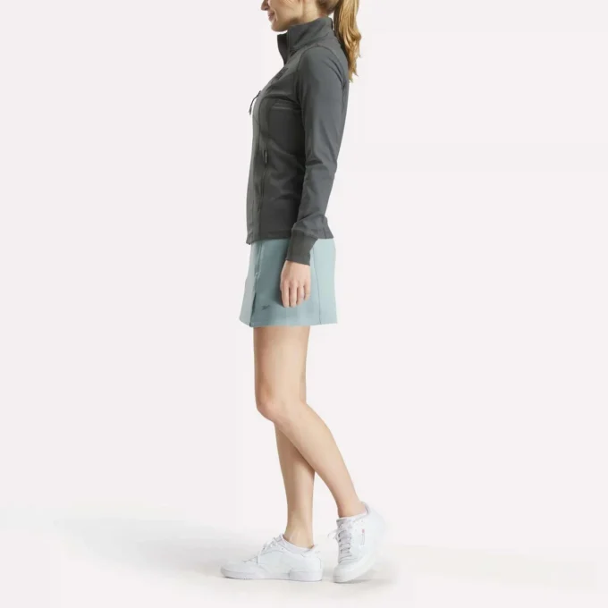 Women’s Performance Seamed Full-Zip Golf Jacket Women’s Performance Seamed Full-Zip Golf Jacket