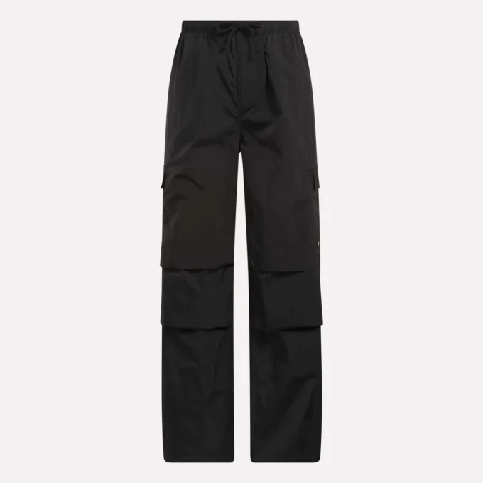 Women’s Studio Style Cargo Pants
