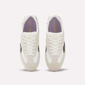 Women’s World 70 Shoes